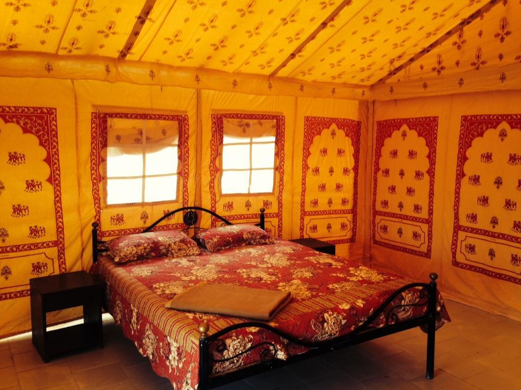 Raj Resorts Jaisalmer Quarto foto